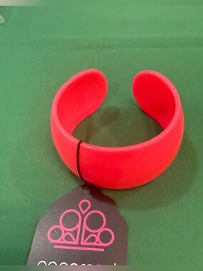 Vibrant Pink Acrylic Cuff Bracelet FromPaparazzi Named Fluent In Flamboyance 29E